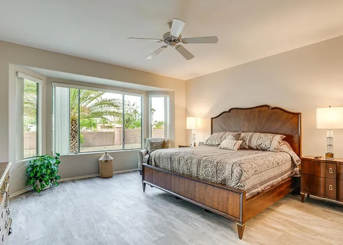 Holiday home Golf Getaway! Gem W/ Covered Patio